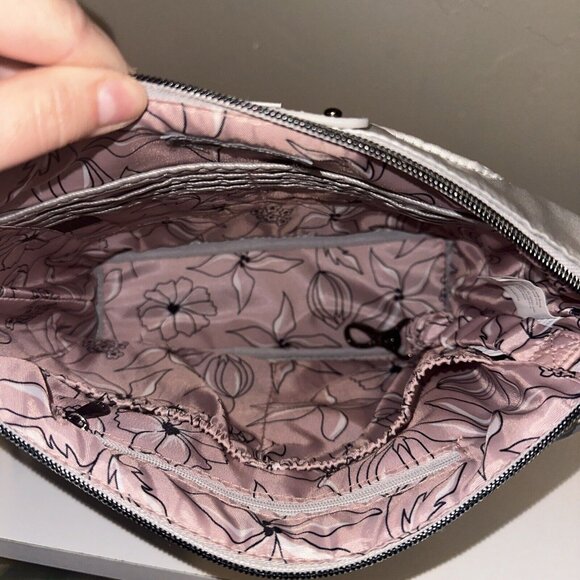 Sold Lug RFID Medium Crossbody Multi-Strap & Charm Flare 2 Metallic Silver - Picture 7 of 10